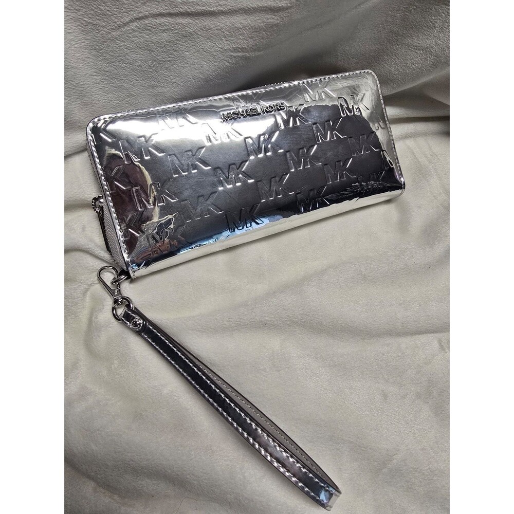 NEW Michael Kors Jet Set Travel Silver Metallic Logo Zip Around Wallet